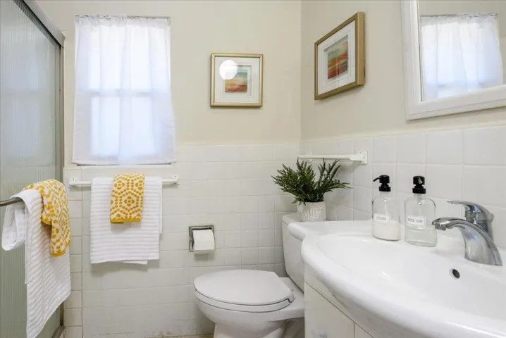 527 Loma Verde Avenue, Palo Alto, California 94306