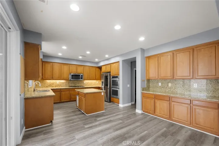 31861 Whitetail Lane, Temecula, California 92592