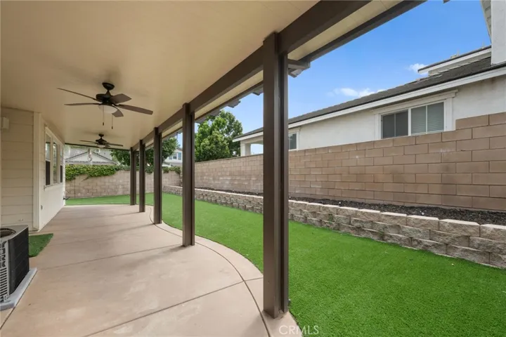 31861 Whitetail Lane, Temecula, California 92592