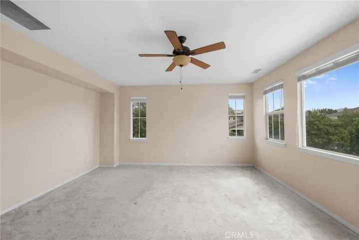 31861 Whitetail Lane, Temecula, California 92592