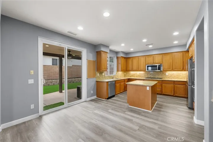 31861 Whitetail Lane, Temecula, California 92592