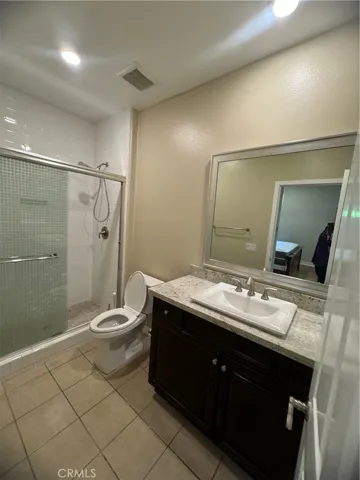 276 Radial, Irvine, California 92618