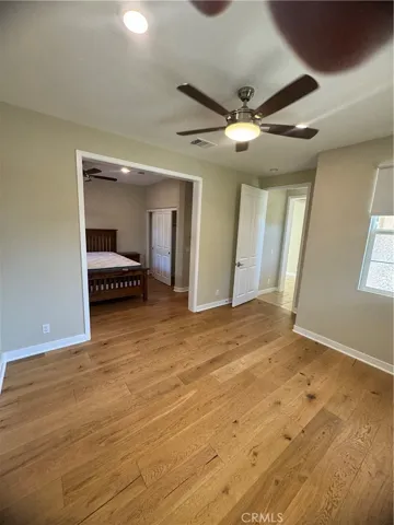 276 Radial, Irvine, California 92618