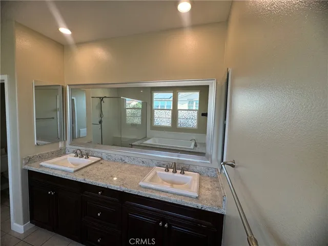 276 Radial, Irvine, California 92618