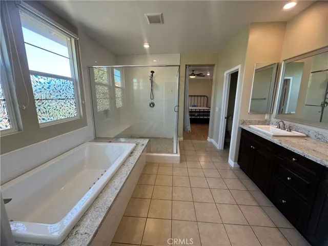 276 Radial, Irvine, California 92618