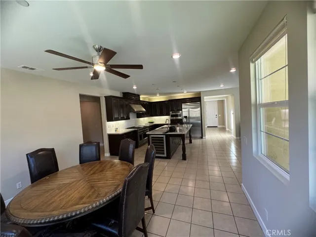 276 Radial, Irvine, California 92618