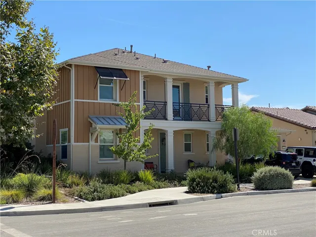 276 Radial, Irvine, California 92618