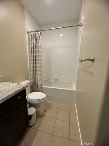 276 Radial, Irvine, California 92618