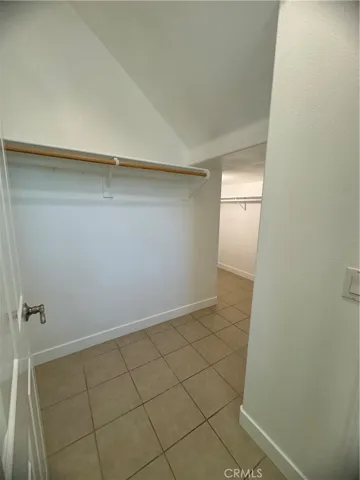 276 Radial, Irvine, California 92618