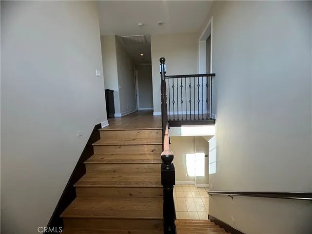 276 Radial, Irvine, California 92618