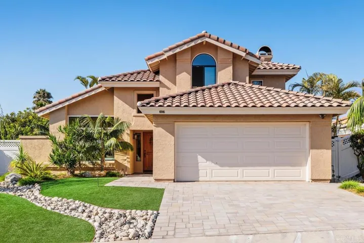 696 Poinsettia Park S, Encinitas, California 92024