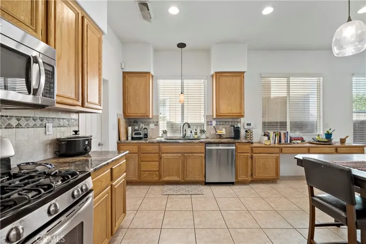 36315 Joltaire Way, Winchester, California 92596