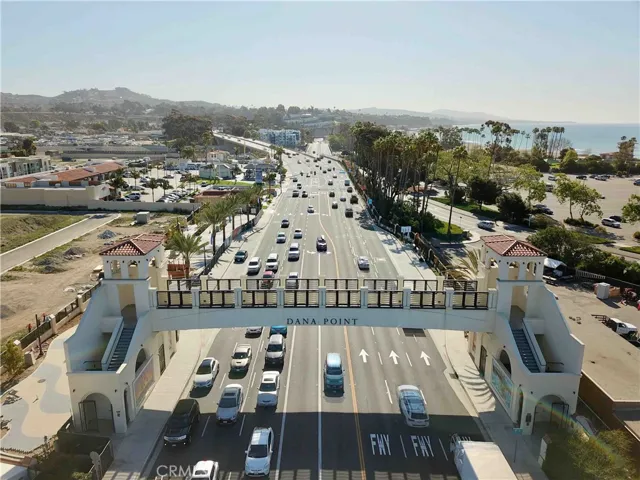 Mere mins to downtown Dana Point