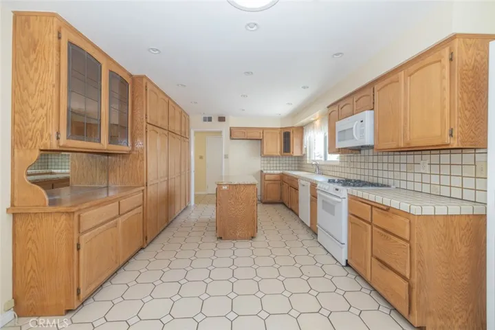 1511 Carpenter Street, La Habra, California 90631