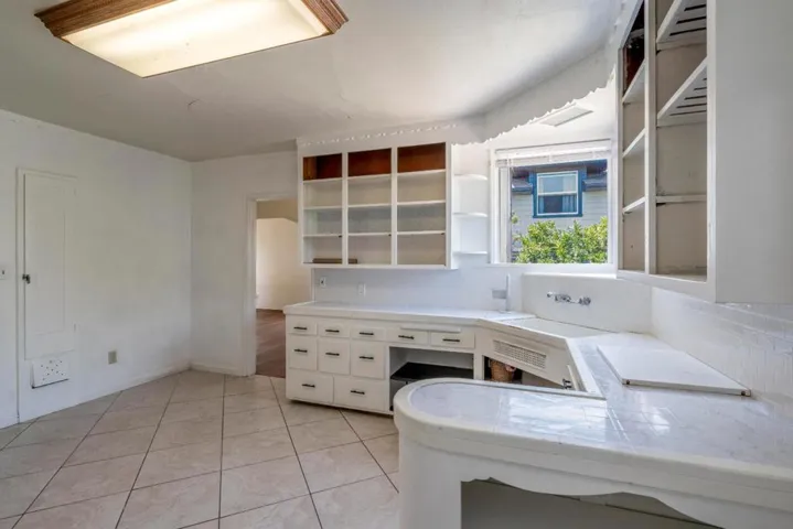 3911 Barrett Avenue, Richmond, California 94805