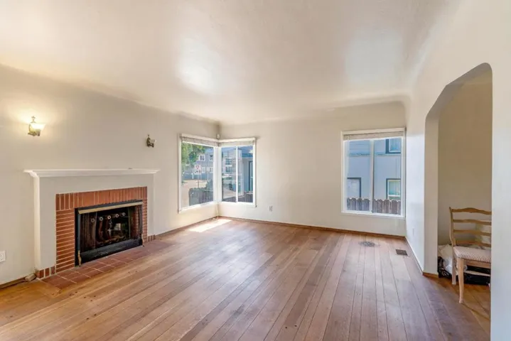 3911 Barrett Avenue, Richmond, California 94805