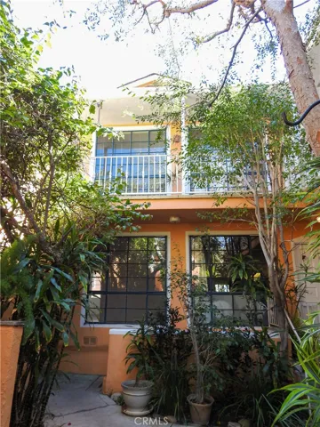 1260 N Hayworth Avenue, West Hollywood, California 90046