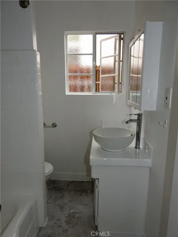 1260 N Hayworth Avenue, West Hollywood, California 90046