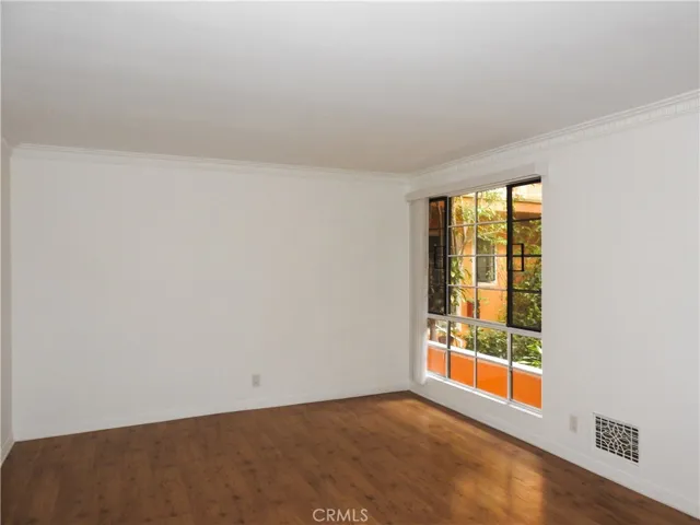1260 N Hayworth Avenue, West Hollywood, California 90046