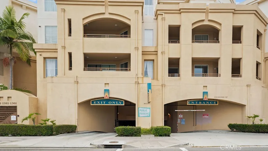 1281 Cabrillo Avenue 205, Torrance, California 90501