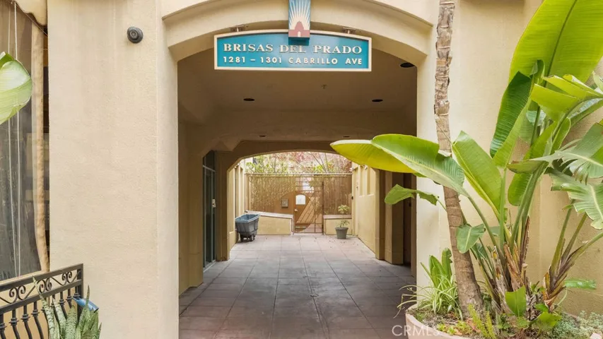1281 Cabrillo Avenue 205, Torrance, California 90501