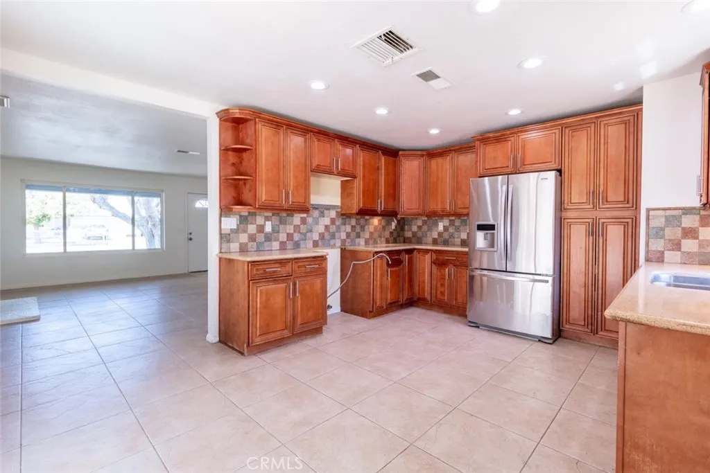 40166 178th Street E, Palmdale, California 93591 home-pic-6