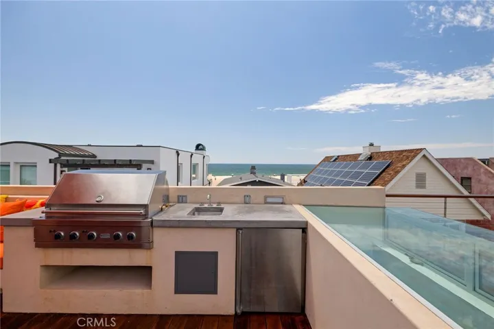 19 4th Court, Hermosa Beach, California 90254