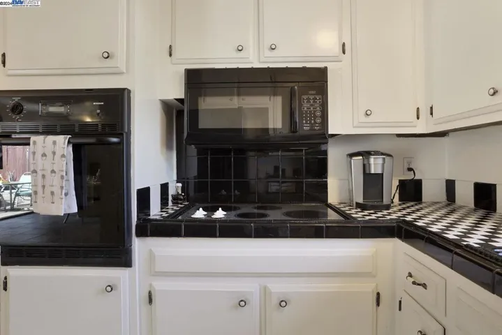 1009 Jewett Ave, Pittsburg, California 94565