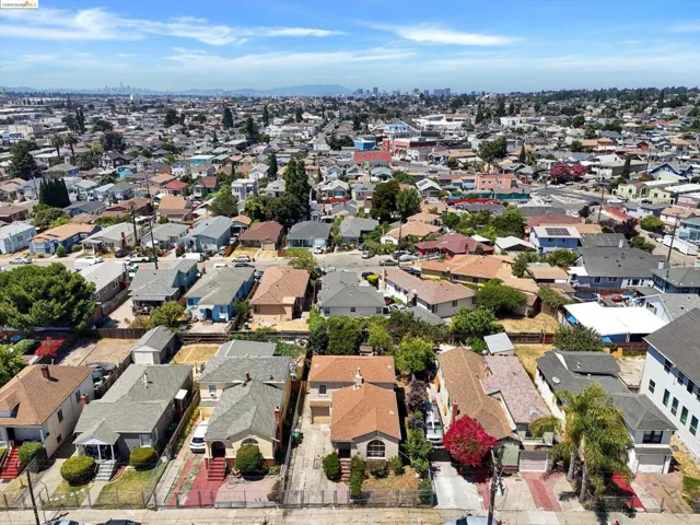 1633 54th Ave, Oakland, California 94601