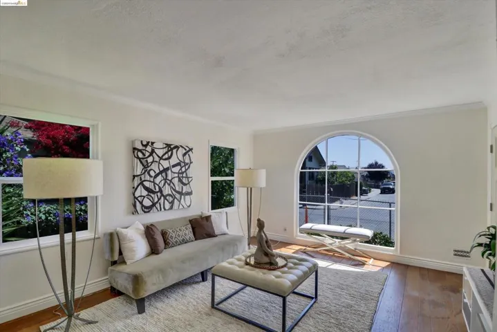 1633 54th Ave, Oakland, California 94601
