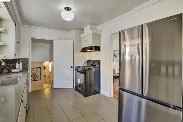 1633 54th Ave, Oakland, California 94601
