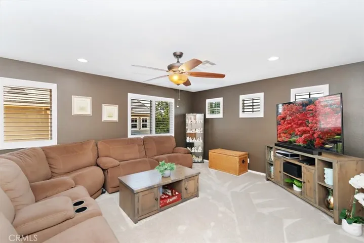 6045 Lost Horse Drive, Fontana, California 92336