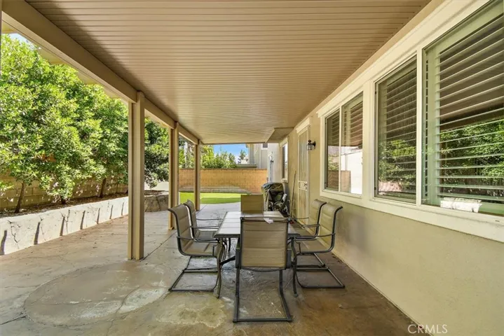 6045 Lost Horse Drive, Fontana, California 92336