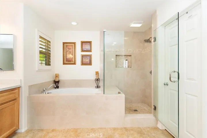 6045 Lost Horse Drive, Fontana, California 92336