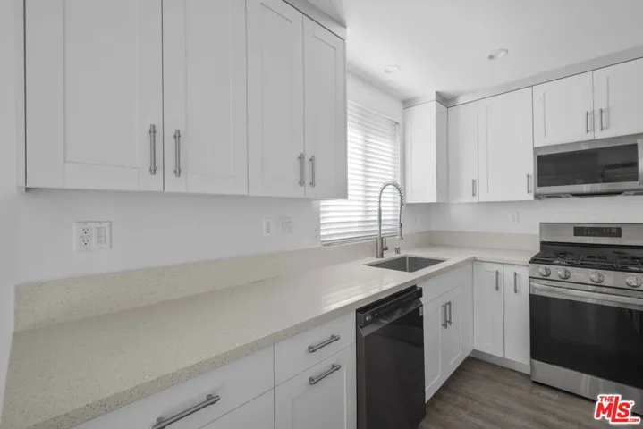 848 18th Street 6, Santa Monica, California 90403