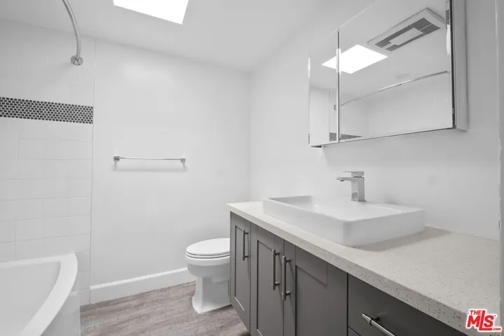 848 18th Street 6, Santa Monica, California 90403