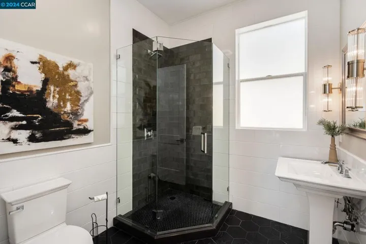 Lower Level Full Bathroom