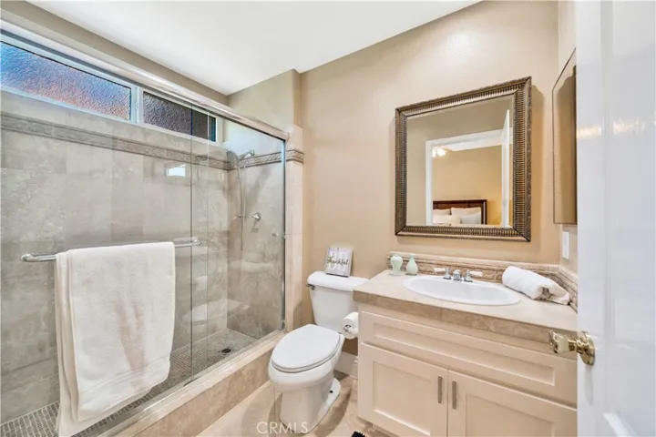 Main Floor  Full Bathroom