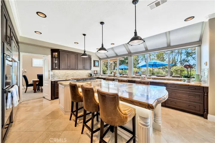 Remodeled Kitchen with Granite Counter Tops & Upgraded Appliances