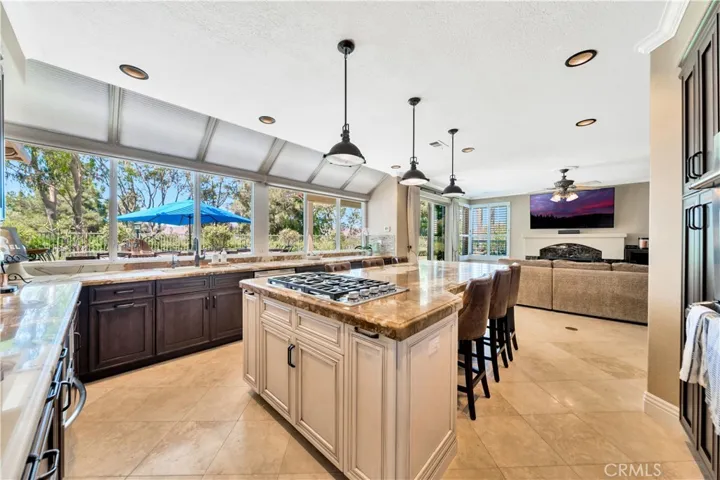 Large Island With Built In Cooktop