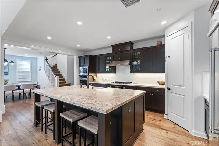 19442 Snowdon Lane, Huntington Beach, California 92646