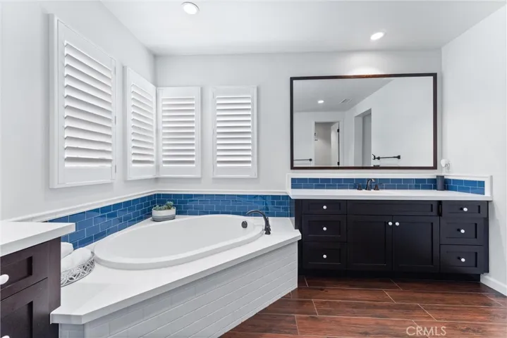 19442 Snowdon Lane, Huntington Beach, California 92646