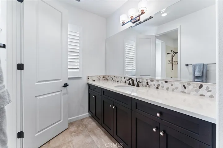19442 Snowdon Lane, Huntington Beach, California 92646