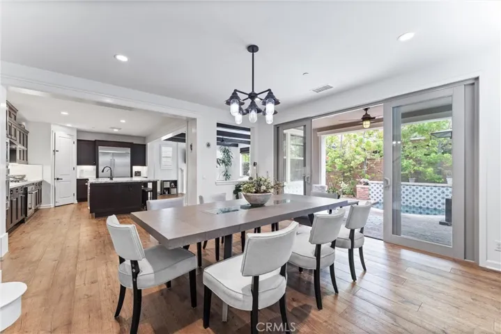 19442 Snowdon Lane, Huntington Beach, California 92646