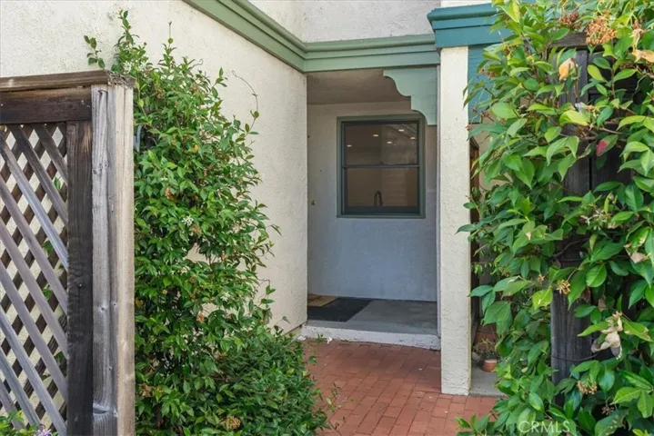 1106 Oceanaire Drive 48, San Luis Obispo, California 93405