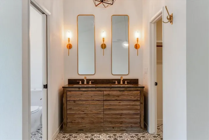 1106 Oceanaire Drive 48, San Luis Obispo, California 93405