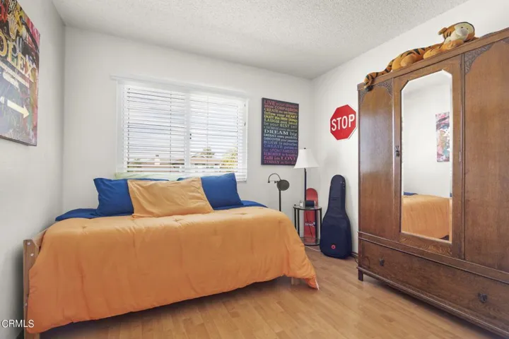 25-web-or-mls-Upmarketmedia_1635Dap-81