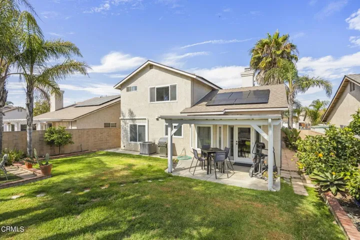 7-web-or-mls-Upmarketmedia_1635Dap-110