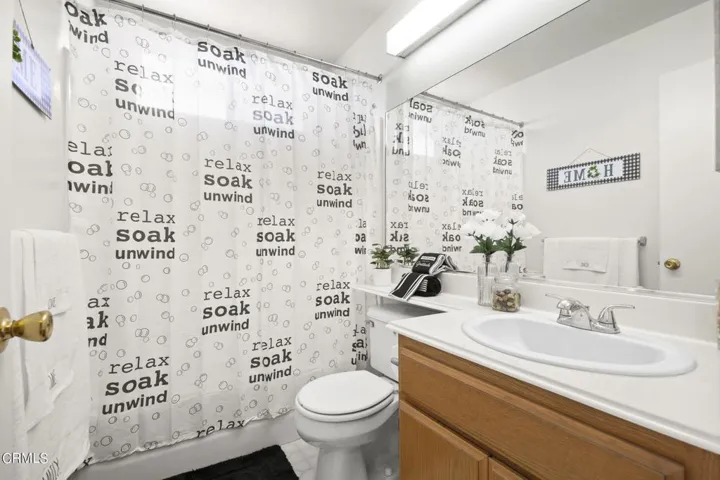 16-web-or-mls-Upmarketmedia_1635Dap-84