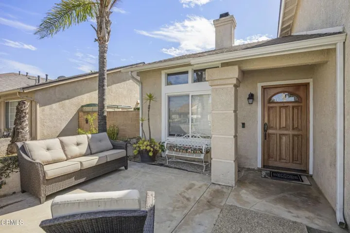 5-web-or-mls-Upmarketmedia_1635Dap-11